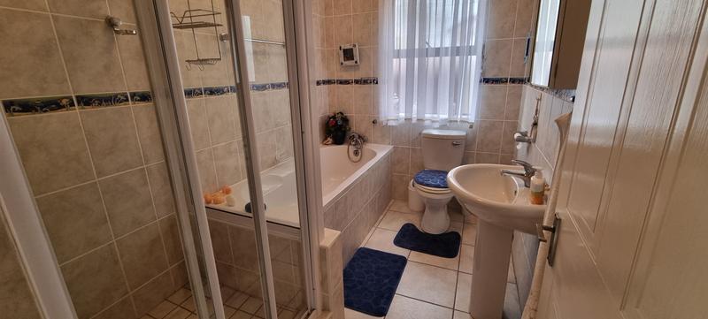 3 Bedroom Property for Sale in Reebok Western Cape